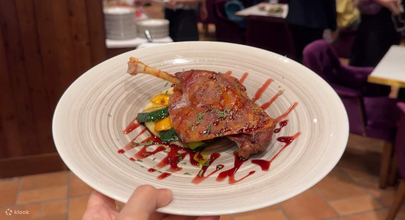 【Ưu đãi chớp nhoáng】Giovanni Pina | Bữa sáng muộn cuối tuần | Bữa tối bán tự chọn cuối tuần | Tráng miệng không giới hạn & Rượu vang đỏ Ý (Chi nhánh Central)